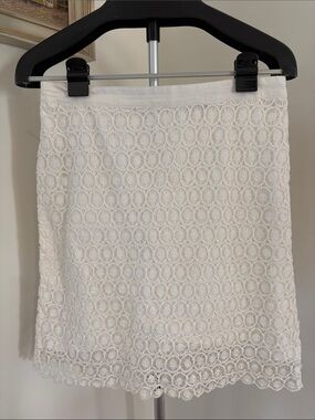 LOFT White Lace Open Knit Coquette Size 8 Pencil Skirt 100% Cotton Fairy Bridal